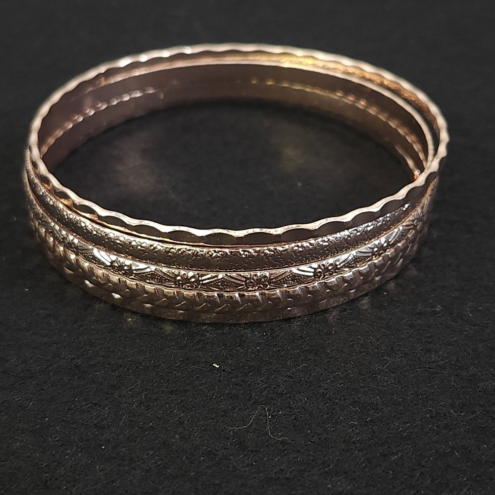 Gold Tone Textured Bangle 5 Bracelet Set Stackable Metal No Stone